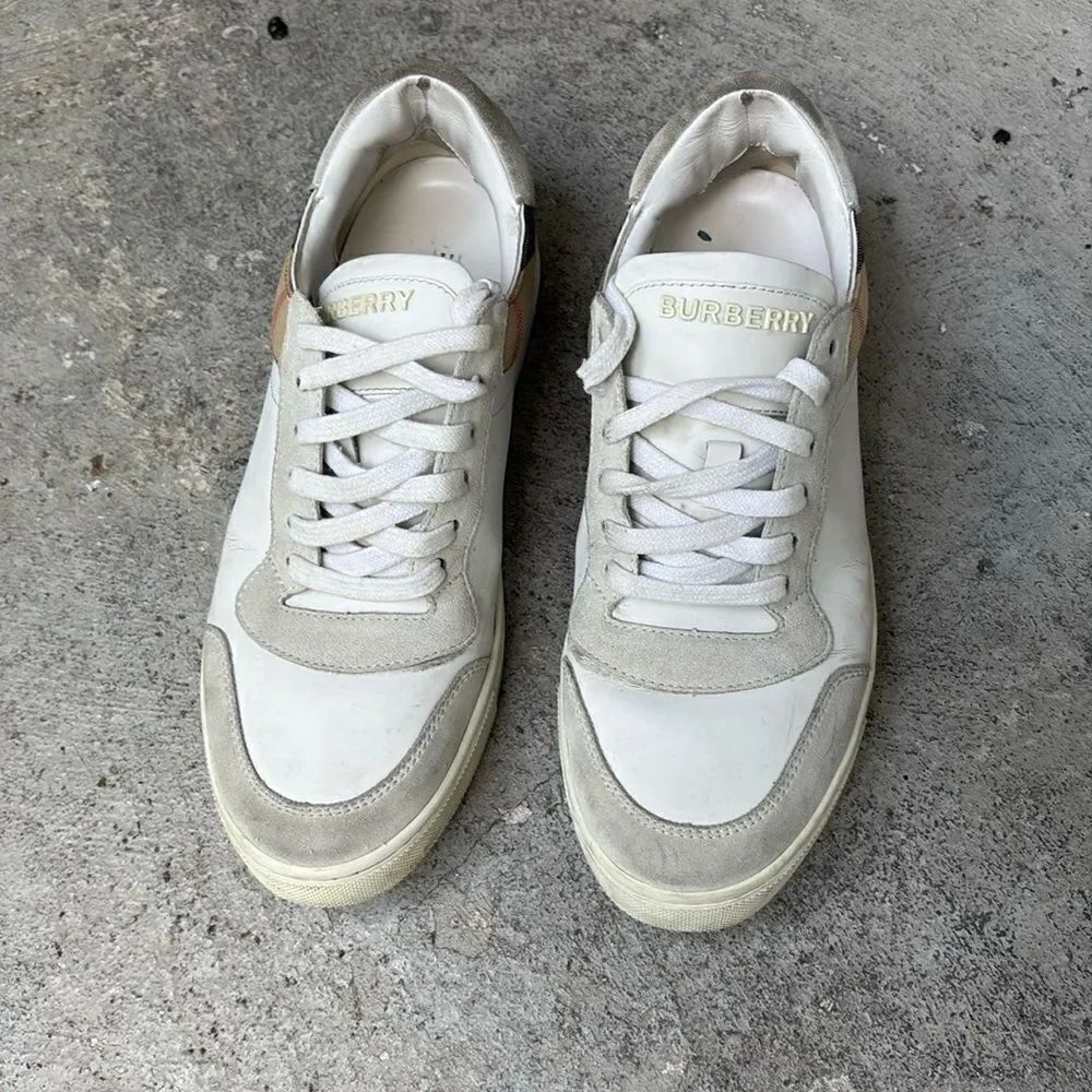 Burberry leather nโnovaโchekโsneakers